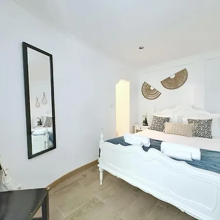 Botanique Nest By Homeful Homes Apartment *