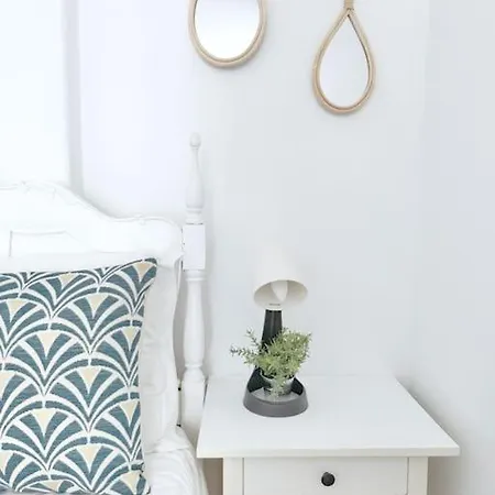 Apartment Botanique Nest By Homeful Homes