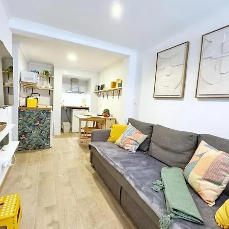 아파트 Botanique Nest By Homeful Homes *