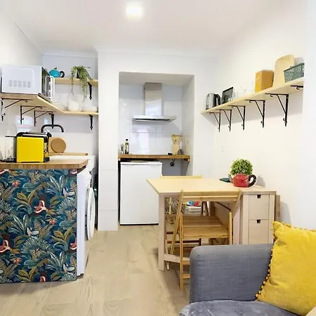 아파트 Botanique Nest By Homeful Homes 리스본